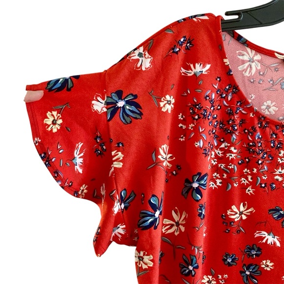 Jules & Leopold | Flutter Sleeve Blouse - Picture 4 of 11